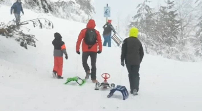 Днес откриват зоната за спускане с шейни на Витоша Това